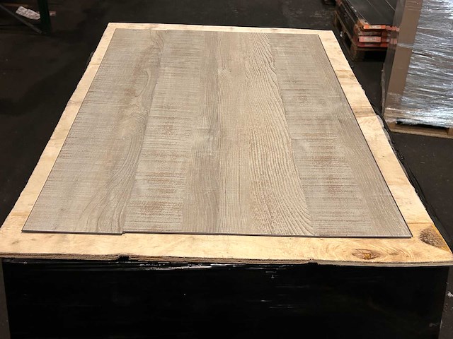 19 m2 pvc click plank - 1219,2 x 177,8 x 4 mm - afbeelding 1 van  1