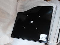 19 metalen vloerplaten t.b.v. laadpaal. afmeting 46 x 46 cm. - afbeelding 2 van  2