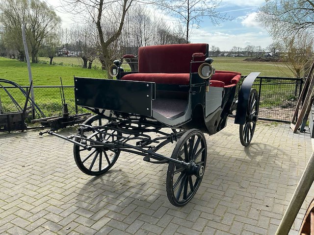 1900 koets - afbeelding 1 van  9