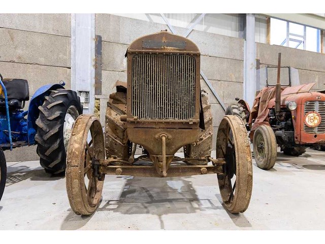 1922 deering oldtimer tractor - afbeelding 3 van  10
