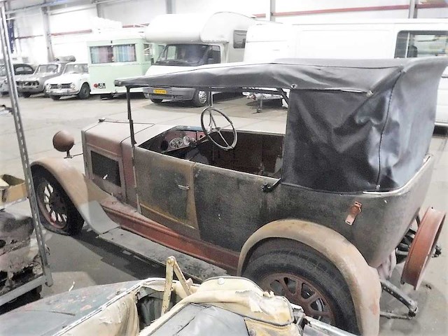 1929 fiat torpedo tourer | italian vintage touring car - afbeelding 12 van  20