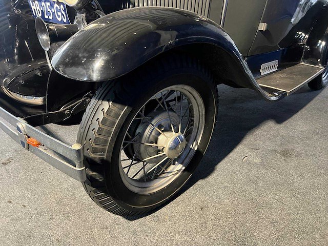 1930 ford a coupe a oldtimer - afbeelding 16 van  17