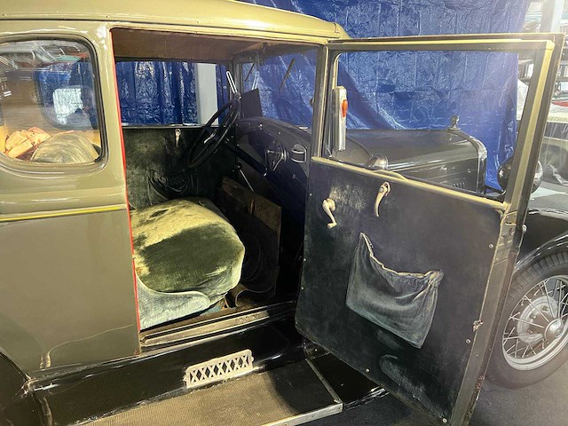 1930 ford a coupe a oldtimer - afbeelding 13 van  17
