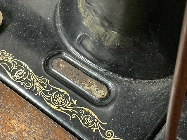 1930 singer 66 nostalgische naaimachine - afbeelding 5 van  8