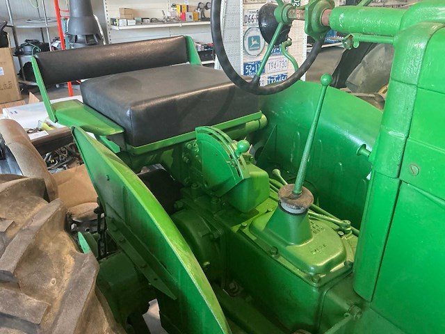 1943 john deere m oldtimer tractor - afbeelding 11 van  11