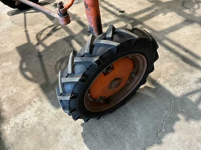1947 allis chalmers g oldtimer tractor schoffelmachiene - afbeelding 4 van  14
