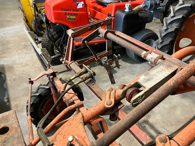 1947 allis chalmers g oldtimer tractor schoffelmachiene - afbeelding 5 van  14