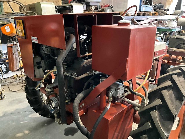 1947 allis chalmers g oldtimer tractor schoffelmachiene - afbeelding 11 van  14