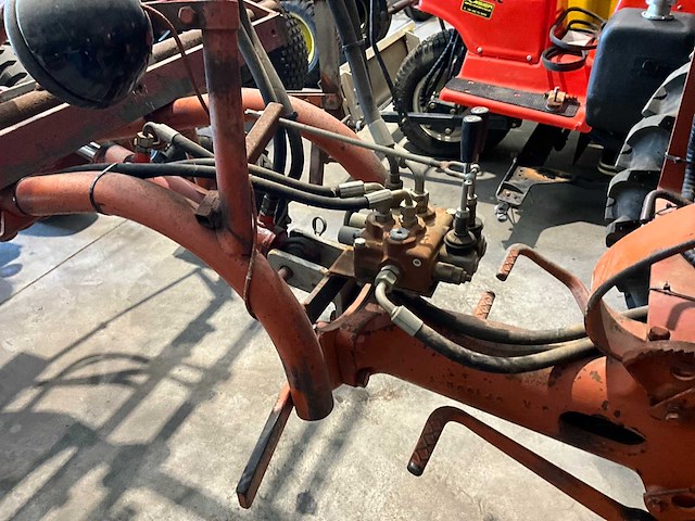 1947 allis chalmers g oldtimer tractor schoffelmachiene - afbeelding 14 van  14