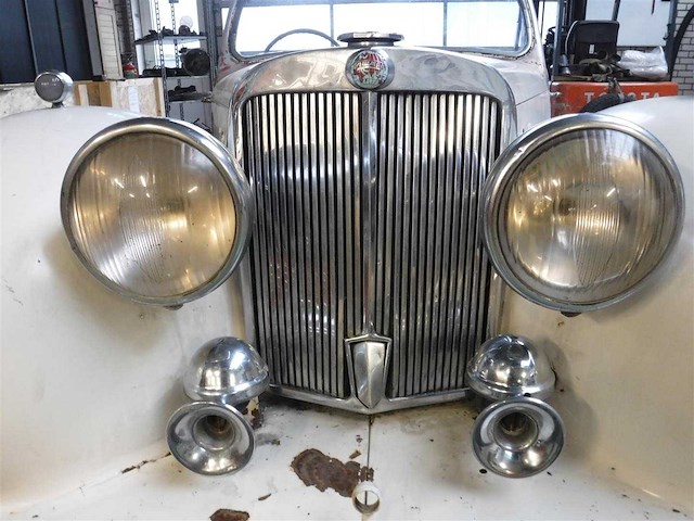 1948 triumph 2000 roadster | british classic roadster - afbeelding 32 van  34