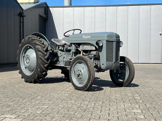 1949 massey ferguson ted oldtimer tractor - afbeelding 1 van  20