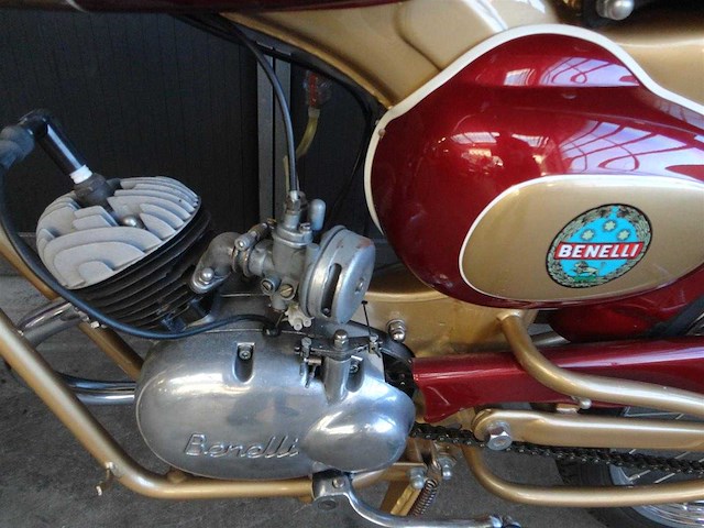 1950 benelli sprintmaster 50cc | italian classic moped - afbeelding 8 van  12