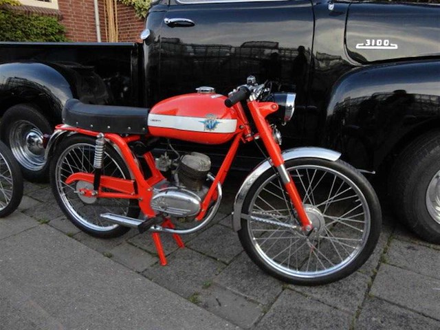1950 mv agusta liberty 50cc | italian classic moped - afbeelding 1 van  3