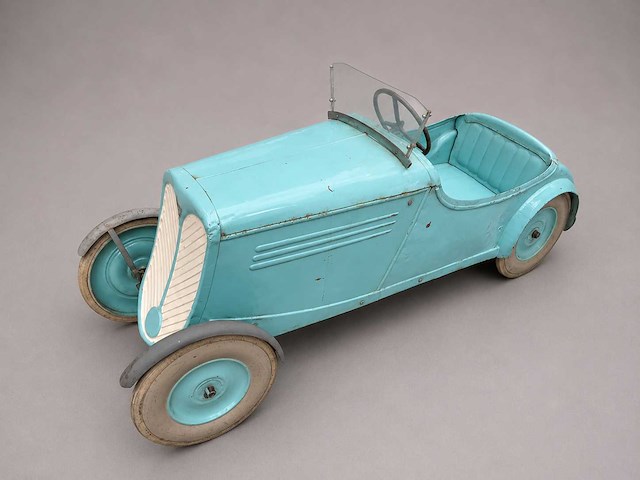 1950s ferbedo pedal car | vintage pedal car - afbeelding 1 van  1