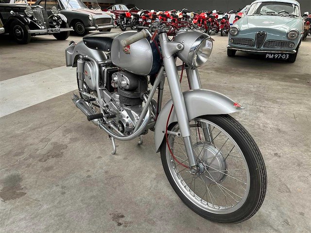 1950s mondial lusso sport 200cc | italian classic motorcycle - afbeelding 8 van  22