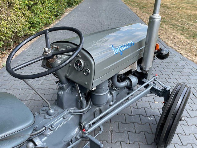 1951 ferguson te20 oldtimer tractor - afbeelding 2 van  27