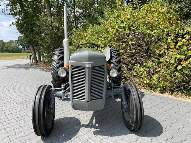 1951 ferguson te20 oldtimer tractor - afbeelding 6 van  27