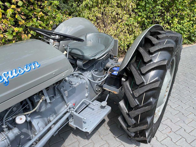 1951 ferguson te20 oldtimer tractor - afbeelding 14 van  27