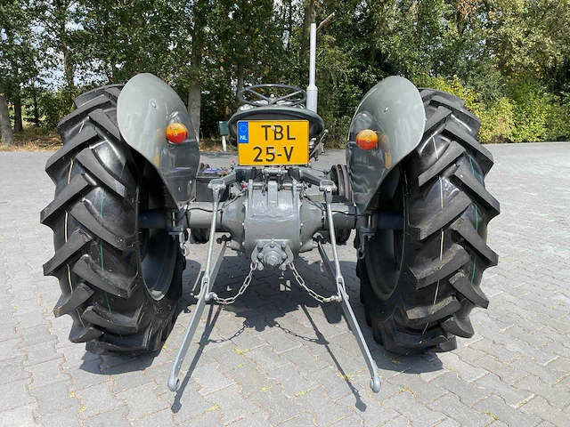 1951 ferguson te20 oldtimer tractor - afbeelding 30 van  37