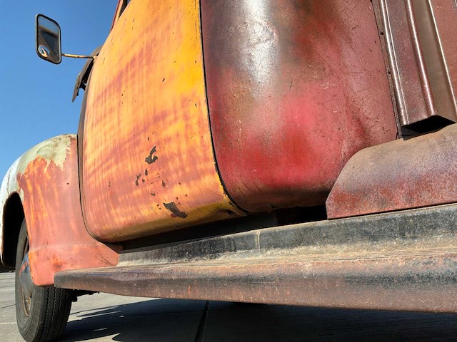 1952 chevrolet 3100 pick-up personenauto - afbeelding 32 van  33