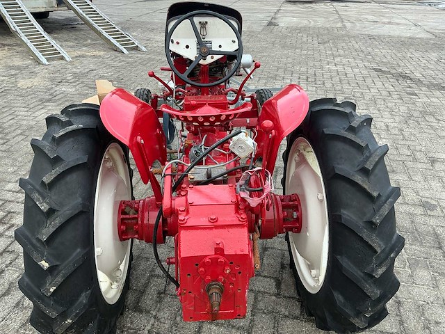1952 energic 511 oldtimer tractor - afbeelding 6 van  25
