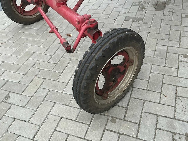 1952 farmall super fc oldtimer tractor - afbeelding 10 van  57