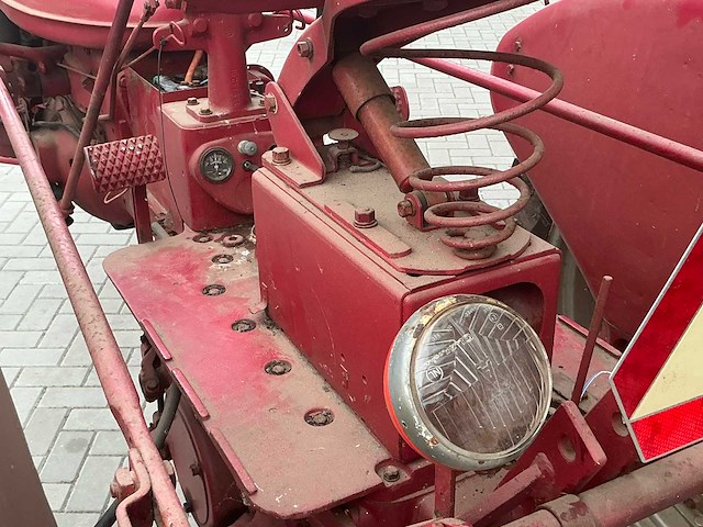 1952 farmall super fc oldtimer tractor - afbeelding 40 van  57