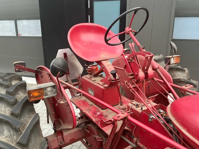 1952 farmall super fc oldtimer tractor - afbeelding 14 van  38