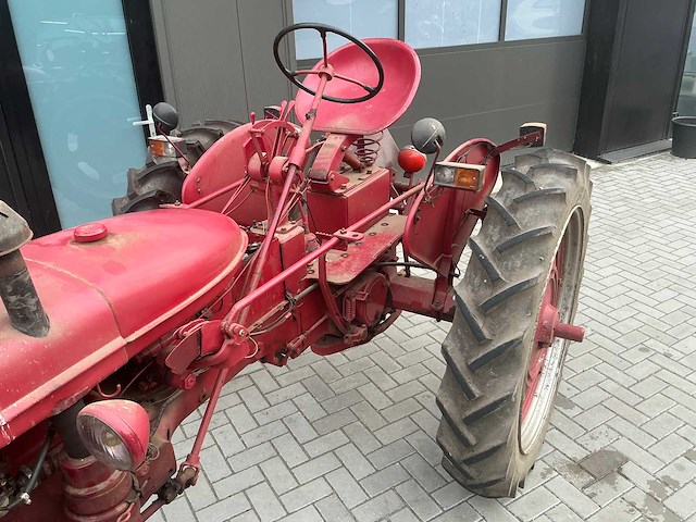 1952 farmall super fc oldtimer tractor - afbeelding 21 van  38