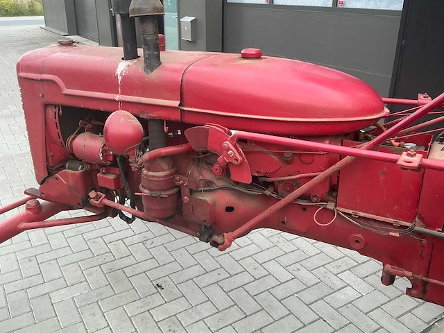 1952 farmall super fc oldtimer tractor - afbeelding 22 van  38