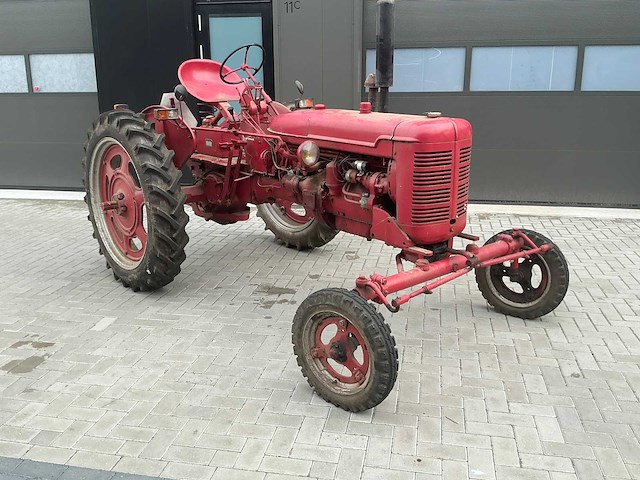 1952 farmall super fc oldtimer tractor - afbeelding 24 van  38