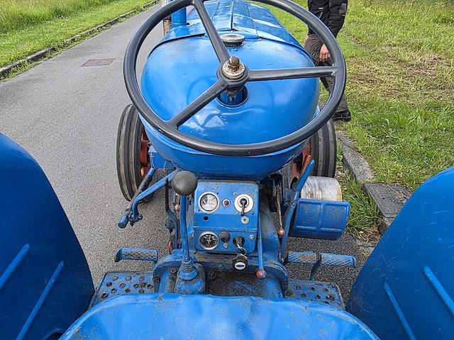 1952 fordson oldtimer tractor - afbeelding 8 van  16