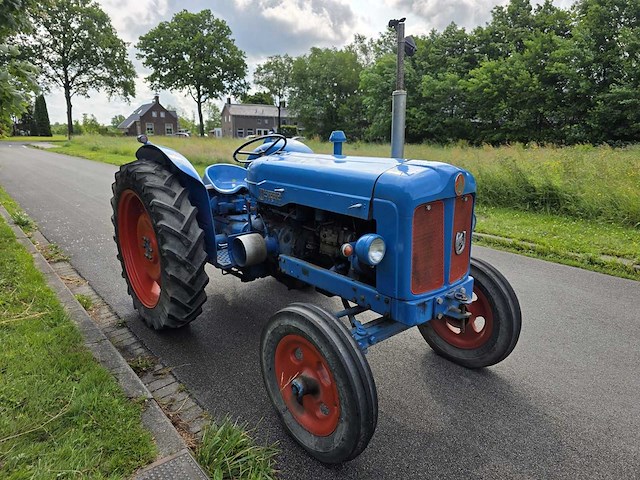 1952 fordson oldtimer tractor - afbeelding 13 van  16