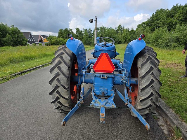 1952 fordson oldtimer tractor - afbeelding 16 van  16
