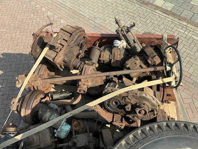 1952 reo m35 legervoertuig - afbeelding 25 van  43