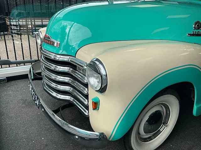 1953 - chevrolet - 3100 pick-up - . - personenauto - afbeelding 4 van  36