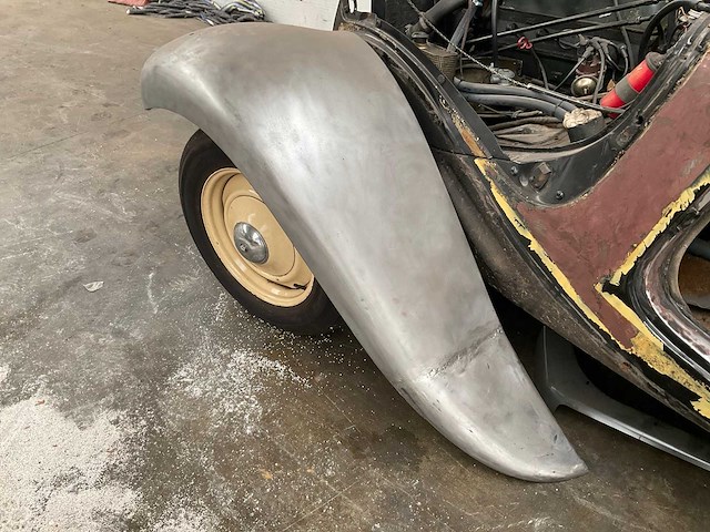 1953 citroën 11b 11b oldtimer restauratie auto - afbeelding 15 van  17