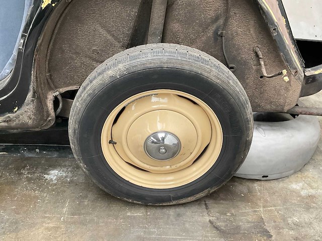 1953 citroën 11b 11b oldtimer restauratie auto - afbeelding 17 van  17