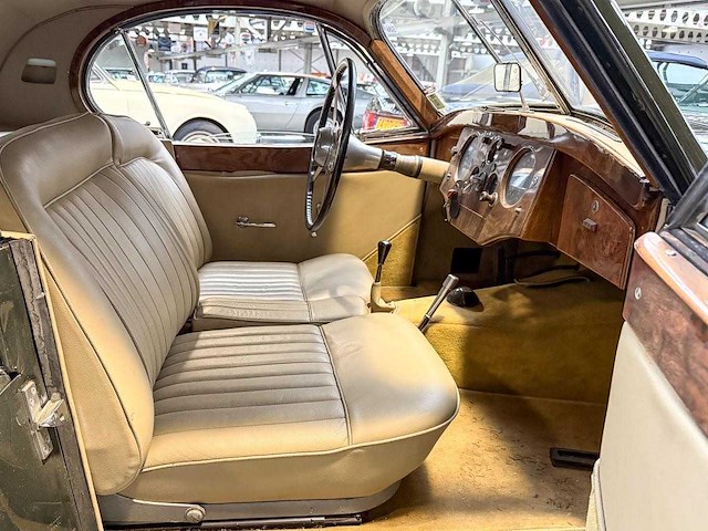 1953 jaguar xk120 coupe | british classic sports car - afbeelding 11 van  17