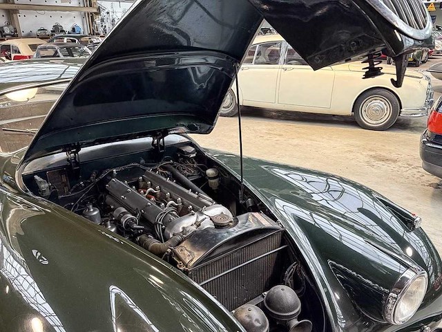 1953 jaguar xk120 coupe | british classic sports car - afbeelding 17 van  17