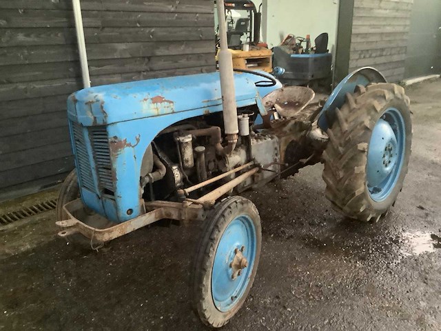 1953 massey ferguson ted tweewielaangedreven landbouwtractor - afbeelding 3 van  6