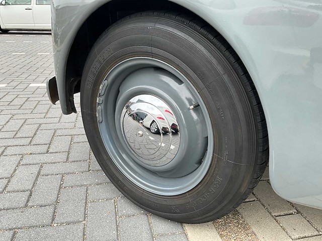 1953 peugeot 203 u6 commercial oldtimer - afbeelding 14 van  33