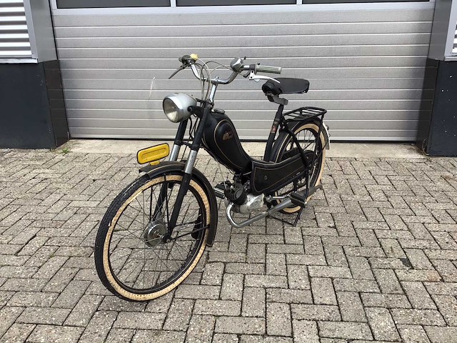 1954 batavus bilomet fp50 brommer - afbeelding 1 van  15