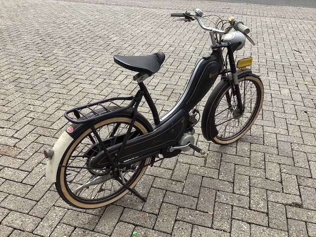 1954 batavus bilomet fp50 brommer - afbeelding 11 van  15