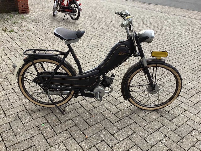 1954 batavus bilomet fp50 brommer - afbeelding 12 van  15