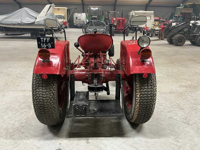 1954 fahr d90h oldtimer tractor - afbeelding 12 van  15