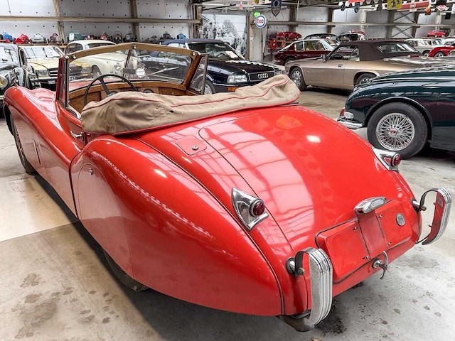 1954 jaguar xk120 dhc | british classic sports car - afbeelding 35 van  44