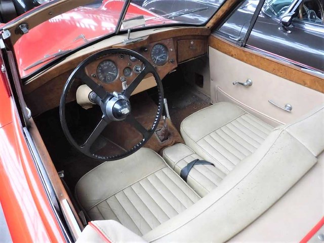 1954 jaguar xk120 dhc | british classic sports car - afbeelding 26 van  44