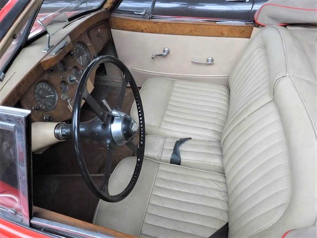 1954 jaguar xk120 dhc | british classic sports car - afbeelding 42 van  44
