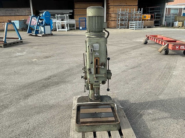 1954 veb bt 16 kolomboormachine - afbeelding 10 van  14